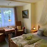 Hotel-pension Teutonia فندق