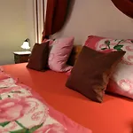 Hotel-pension Teutonia 2* برونلاغ
