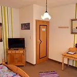 Hotel-pension Teutonia برونلاغ
