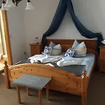 Hotel-pension Teutonia فندق 2*