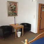 Hotel-pension Teutonia 2* برونلاغ