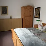 Hotel-pension Teutonia 2* برونلاغ