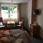فندق Hotel-pension Teutonia برونلاغ